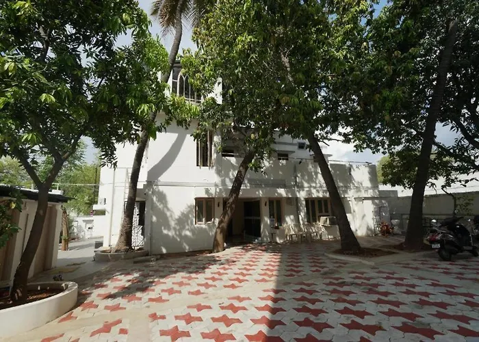 Sowmya Lodge Tiruchirappalli