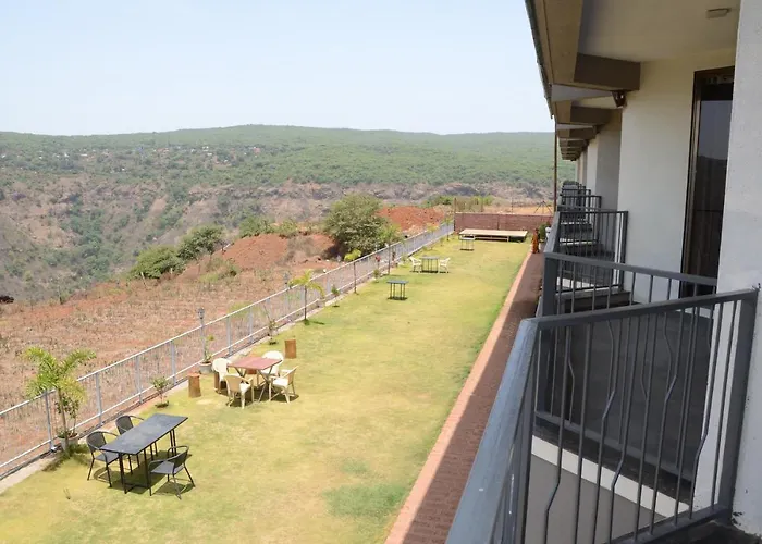 Mountain Breeze Resort, Mahabaleshwar