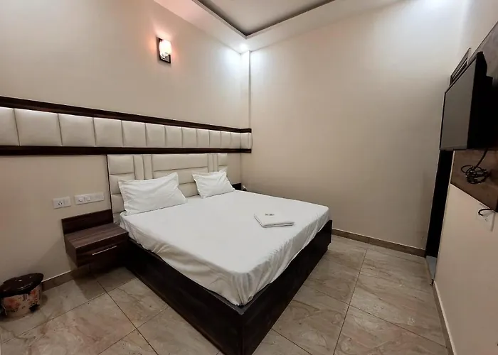 Hotel Crown Inn