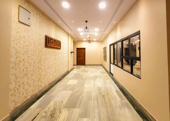 Shivani Palace Hotel, Restaurant & Party Hall
