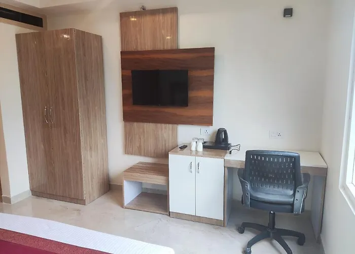 Hotel Xenia Varanasi