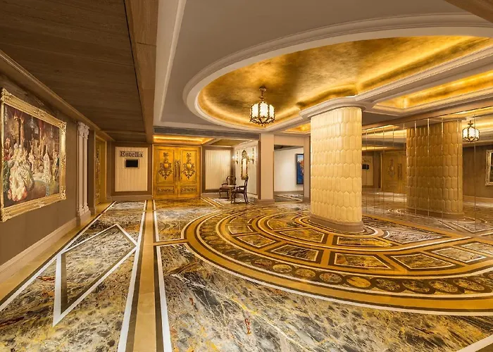 Hotel Hillock Ahmedabad