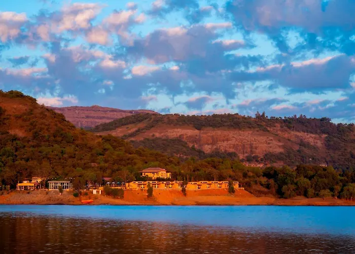 Zostel Plus Lonavala