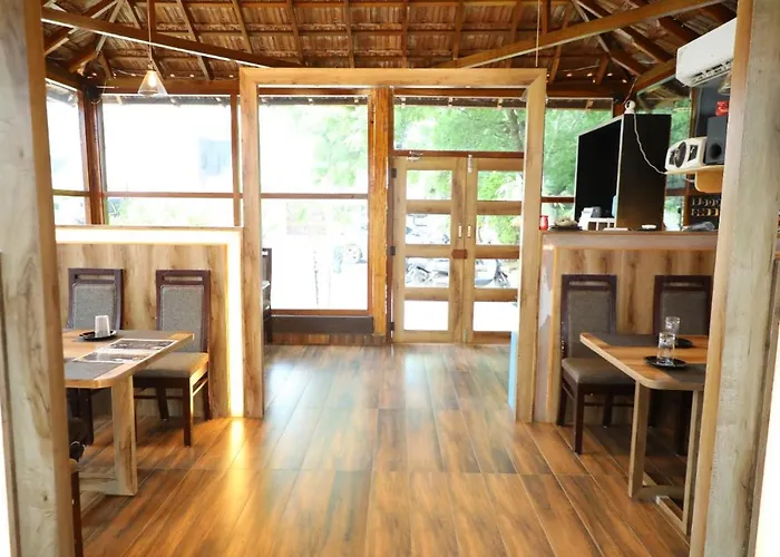 Hotel Dream World Boarding & Lodging