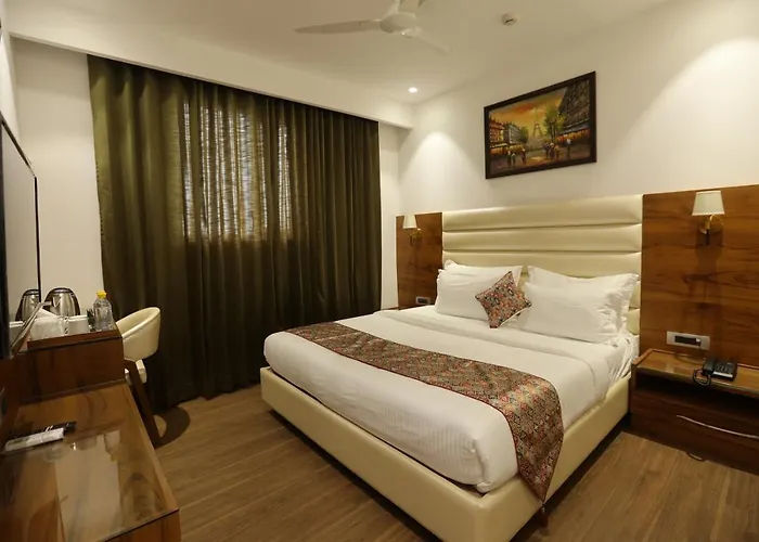 Royal Lalit Grand Hotel
