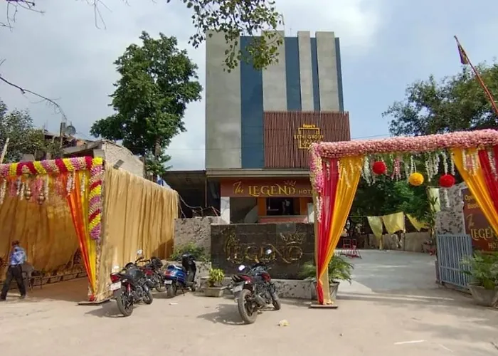Hotel The Legend