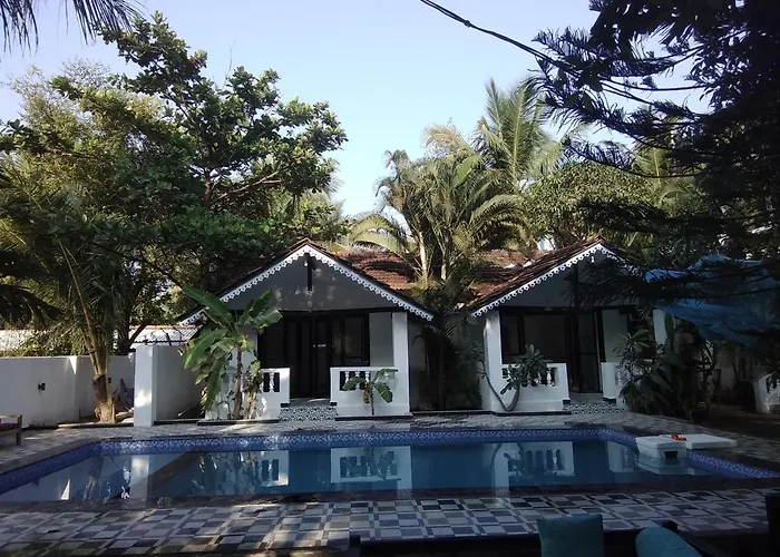 God'S Gift Morjim Hotel
