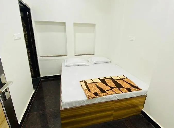 Hotel Arsh Palace