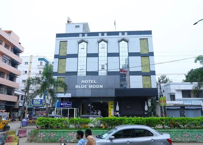 Hotel Blue Moon