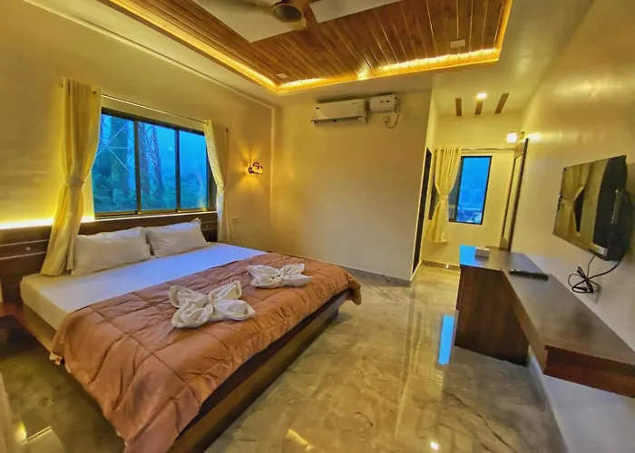 Beach Hive Resort Kashid