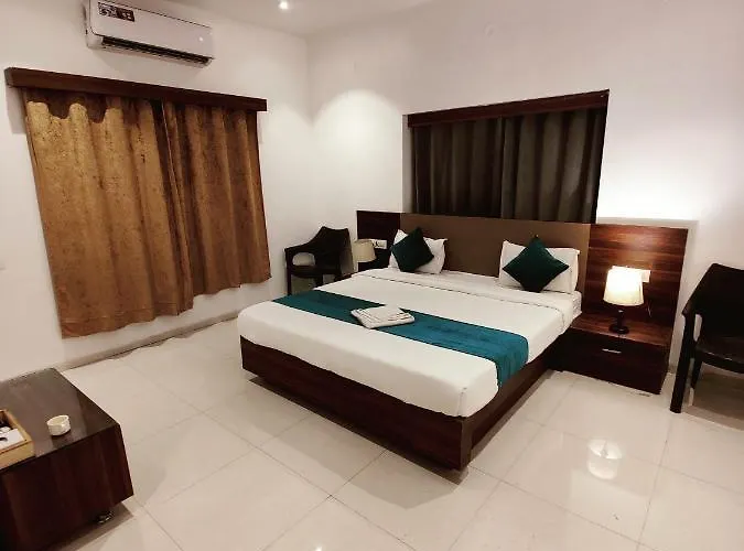 Hotel Four Seasons Resort Ajanta