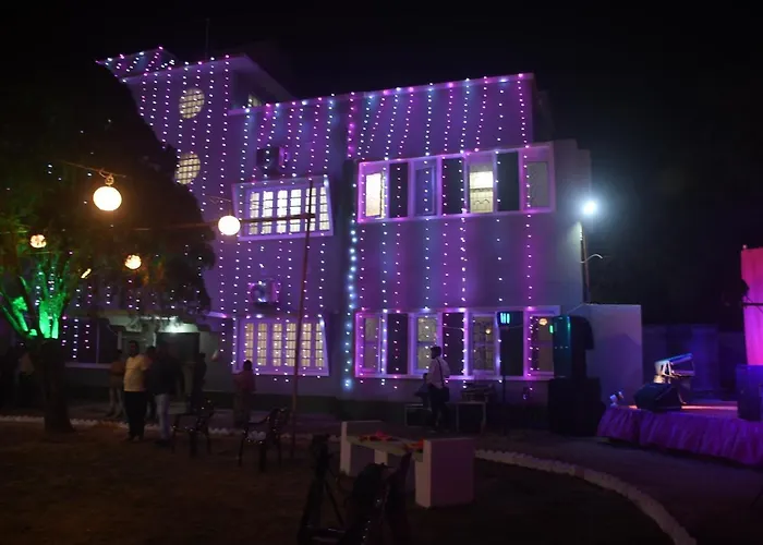 Jhargram Eshani Hotels And Guest House