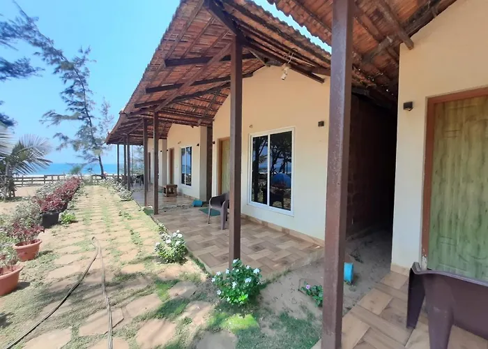 Trippr Gokarna - Beach Hostel