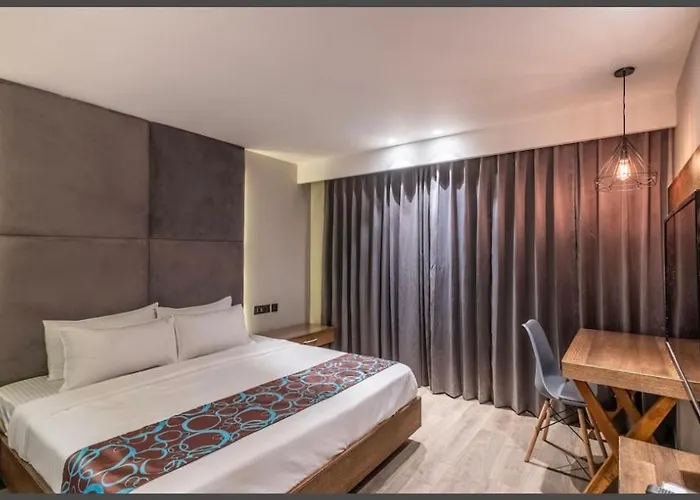 The Plazinn By Legends Hotels