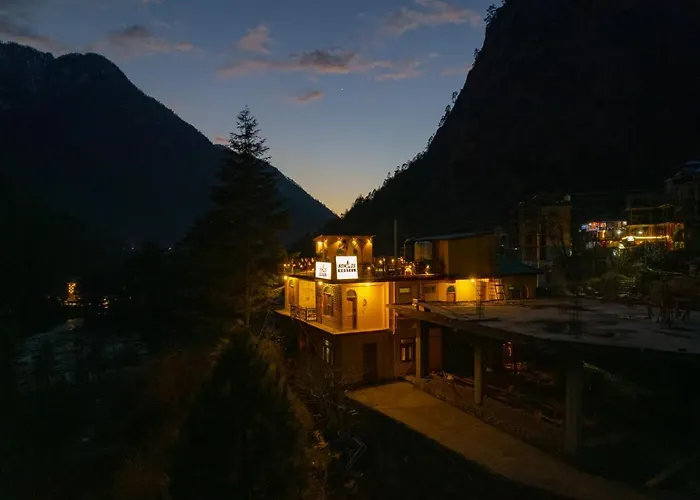 Nomads Hostel