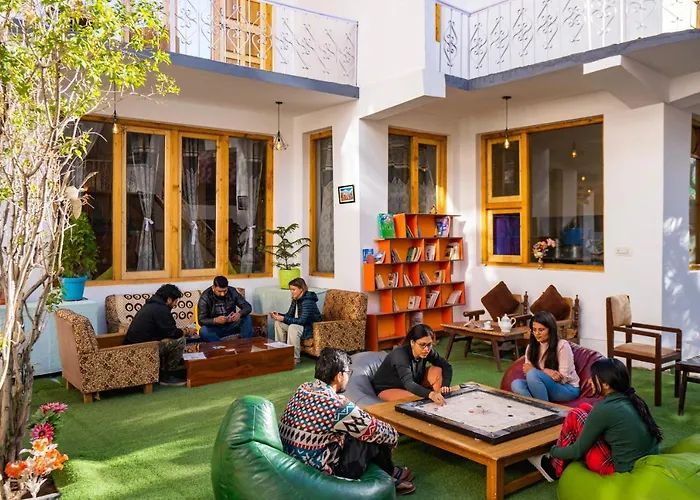 Rainbow Hostelier