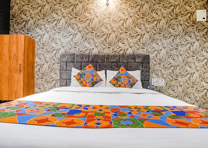 Fabhotel The Life, Surat Airport