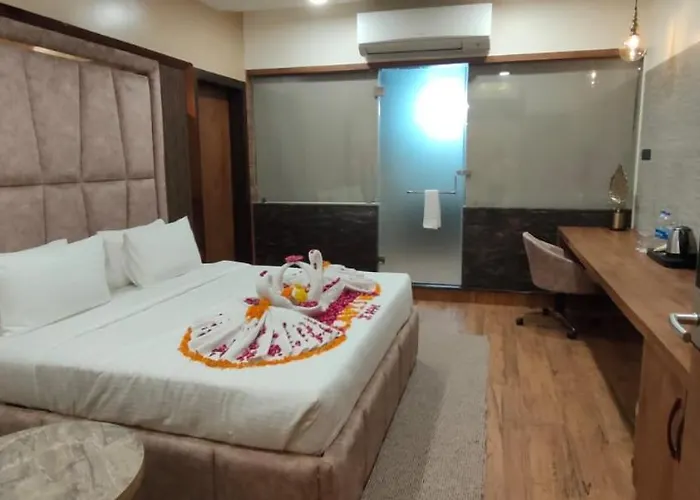 Hotel Lavish Inn