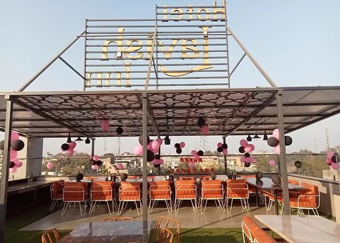 Hotel Lavish Inn