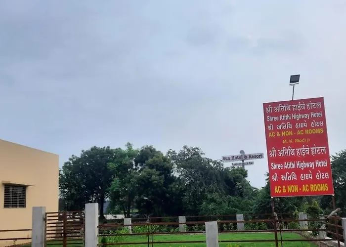 Shree Atithi Highway Hotel