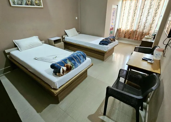 Hotel Rishiraj