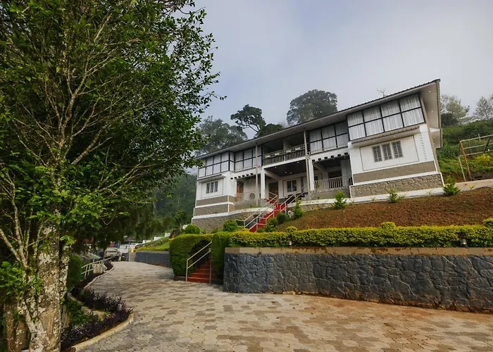 Misty Courtyard Resort