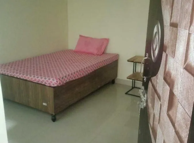 Hotel O Bhavya Guest House