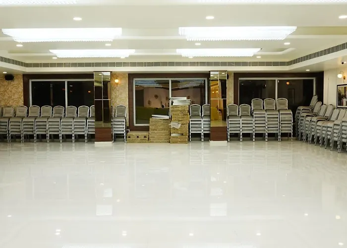 Mangalamurthy Hotels