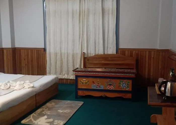 Mount Khang Hotel