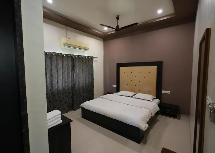 Hotel Ravi Residency