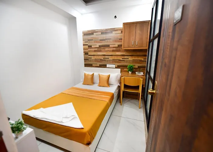 Hotel Surya Lodge
