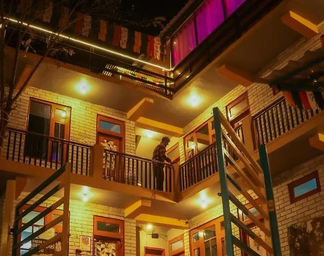 Nirvana By Oztel - Backpacker Hostel