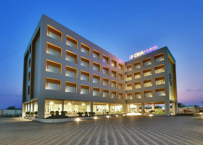Click Hotel Pithampur