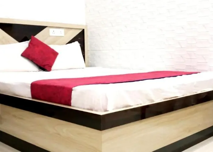 Hotel Swastik "Free Pick Up From Station & Airport"