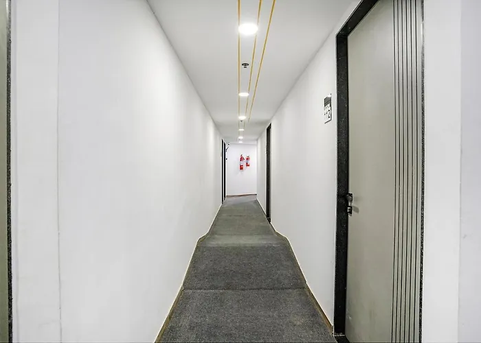 Fabhotel Saarthi Inn