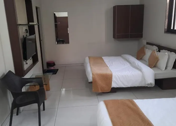 Indrani Hotel
