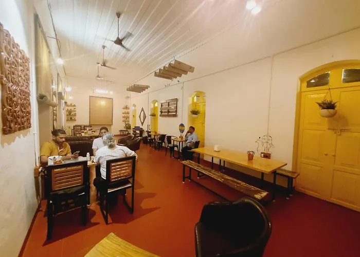 Jambul House
