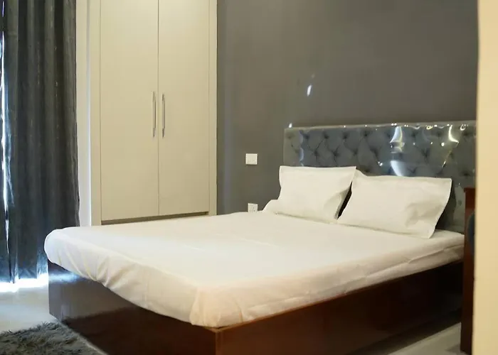 Harmony Haven - Luxurious 3 Bhk Haven For All