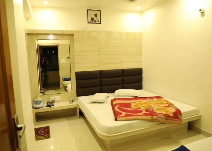 Hotel Sahil 4 Min Distance From Dargah