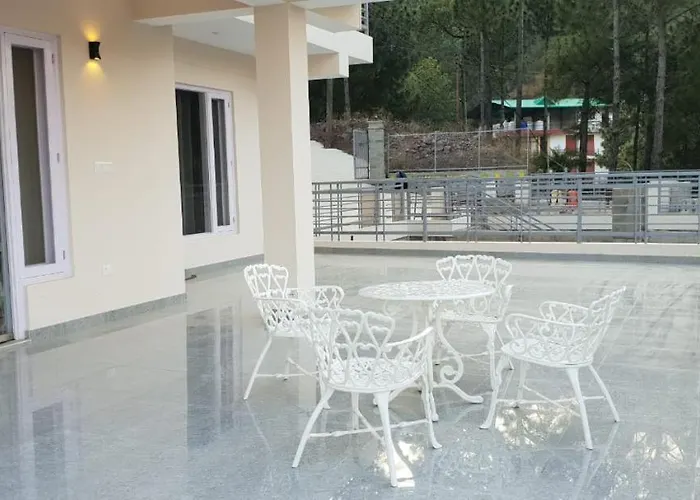 Hotel Dagshai Mist