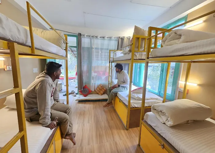 Safar Hostel Manali