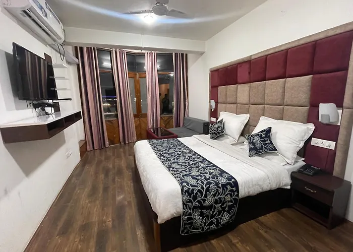 Hotel Senorita Srinagar 