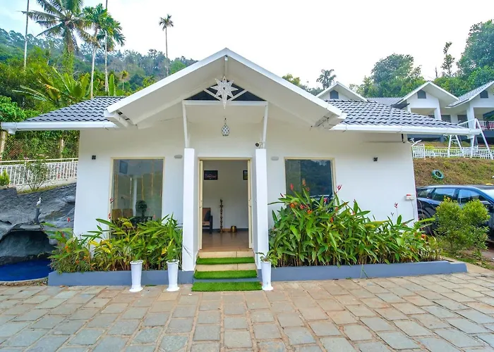Munnar Majestic Resort With Pool