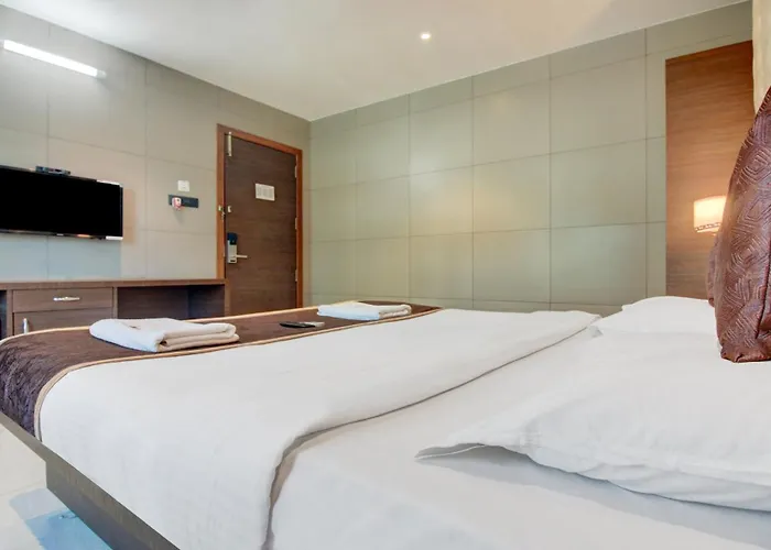 Hotel Leela