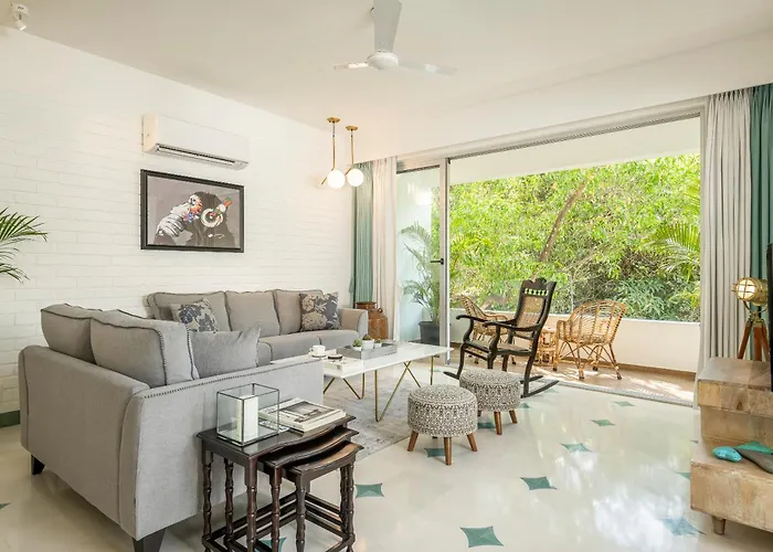 El Tesoro By The Blue Kite - 2Bhk Elegant Serviced Apartments In Siolim With Pool, Kitchen, Wi-Fi & 10 Mins Drive To Assagao