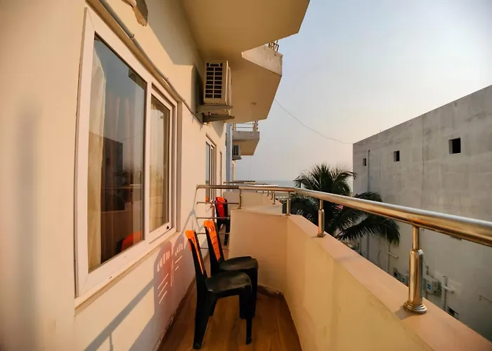 Hindusthan Inn - On Beach