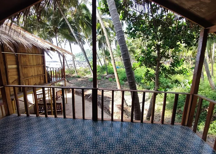 Sea Front Cottage Little Khola