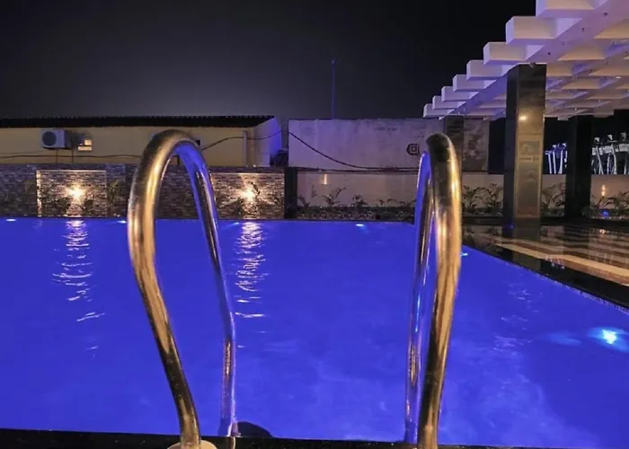 Hindusthan Inn - On Beach