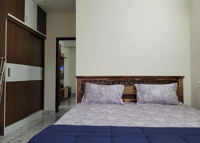 Castle Hebbal Service Apartments