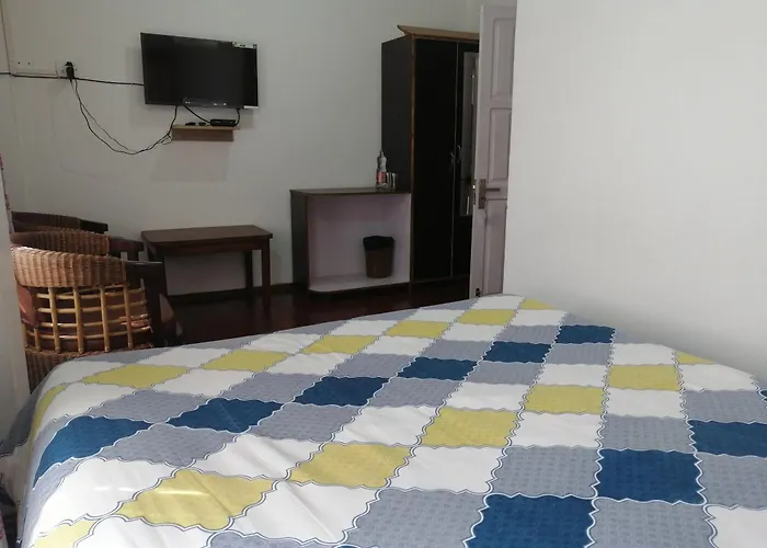Crossroad Bed & Breakfast Shillong